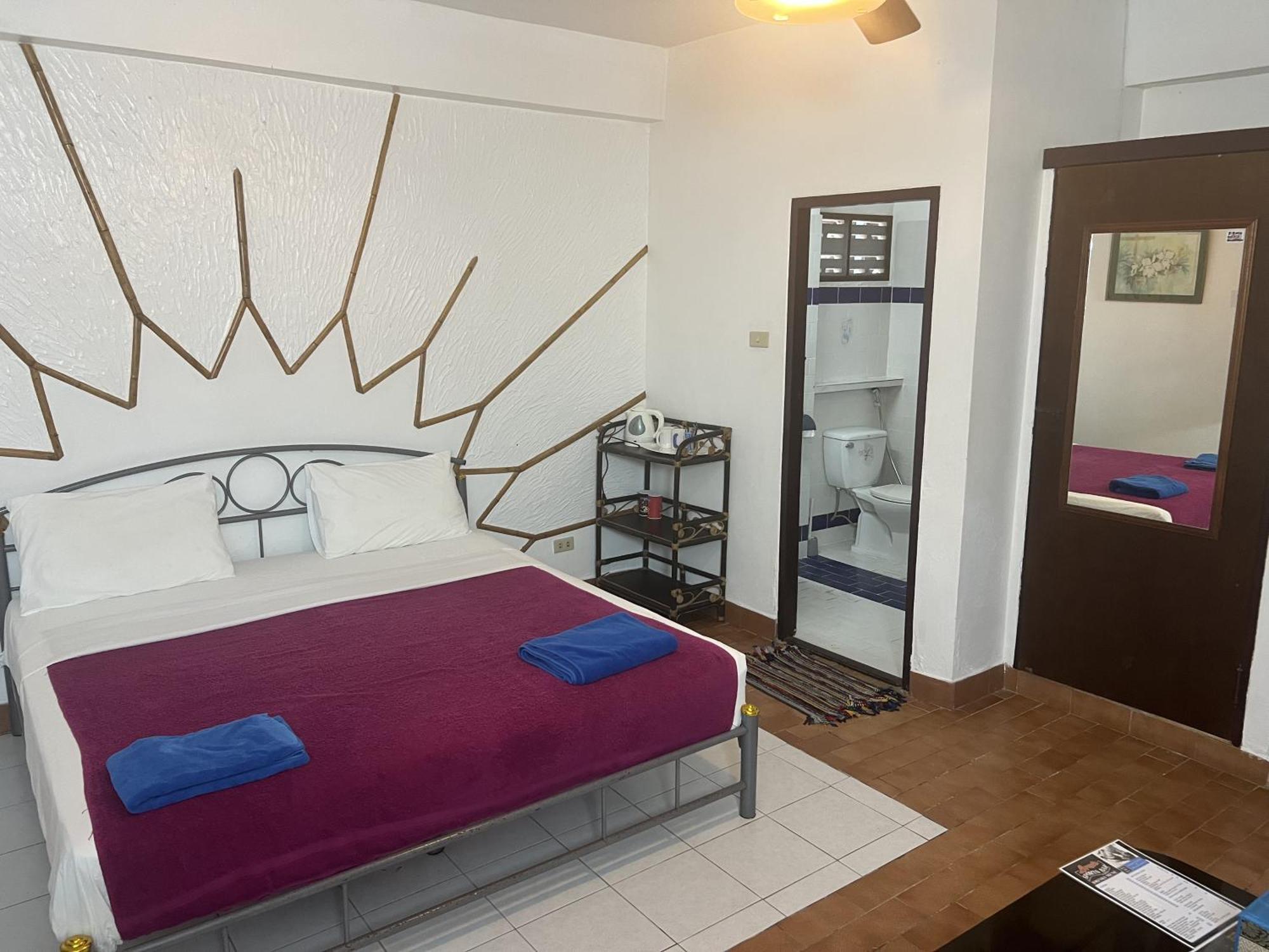 Baan Orchid Guesthouse Patong Экстерьер фото